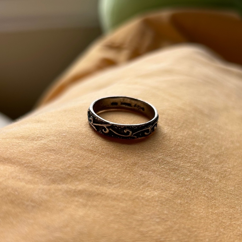 Sterling Silver Swirl Ring | size 9